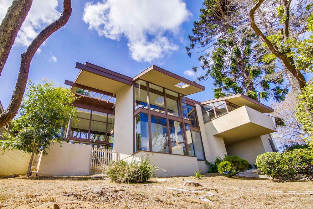 Virtual tour photo 8 of 63 for 3950 La Cresta San Diego CA 92107