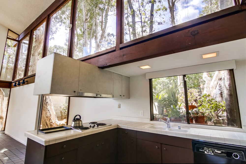 Virtual tour photo 25 of 63 for 3950 La Cresta San Diego CA 92107