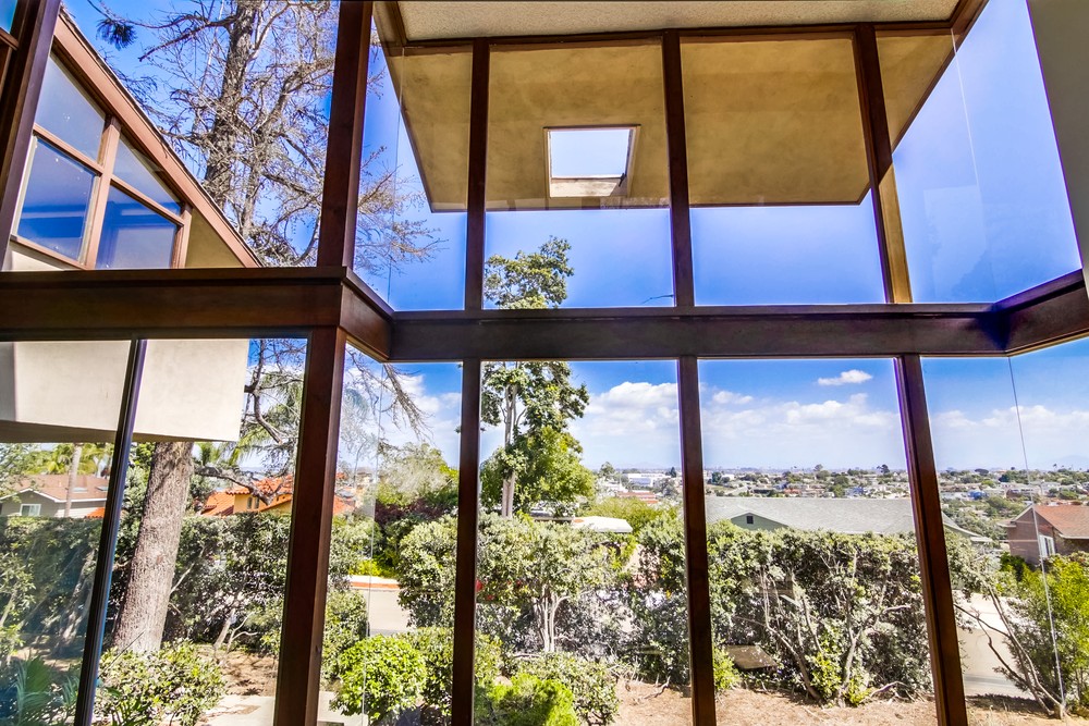 Virtual tour photo 33 of 63 for 3950 La Cresta San Diego CA 92107