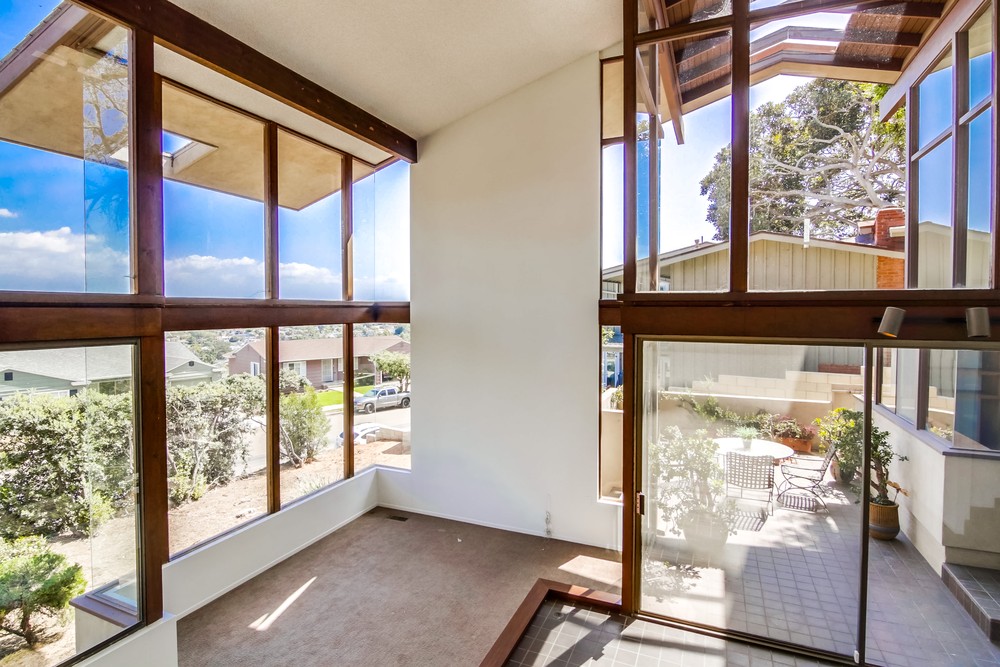 Virtual tour photo 38 of 63 for 3950 La Cresta San Diego CA 92107
