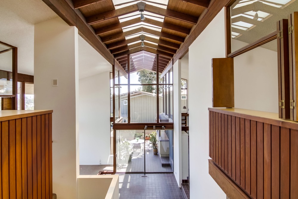 Virtual tour photo 50 of 63 for 3950 La Cresta San Diego CA 92107