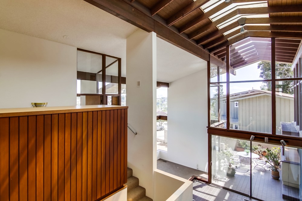 Virtual tour photo 53 of 63 for 3950 La Cresta San Diego CA 92107