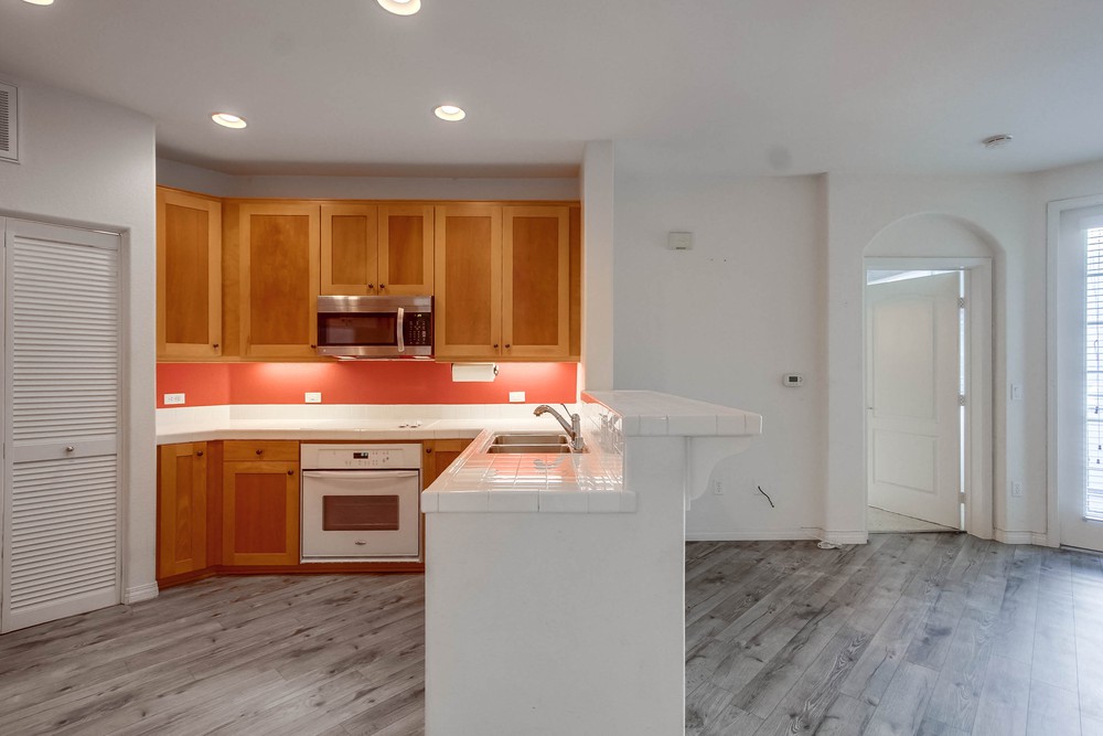 Virtual tour photo 11 of 44 for 3950 Ohio St UNIT 319