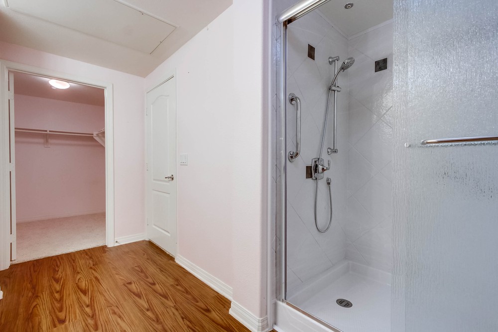 Virtual tour photo 33 of 44 for 3950 Ohio St UNIT 319