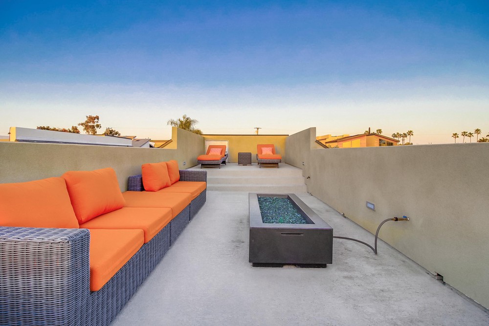 Virtual tour photo 27 of 141 for 3952 Haines St