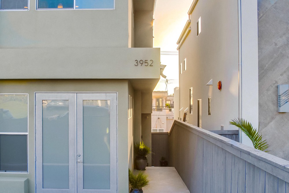 Virtual tour photo 32 of 141 for 3952 Haines St