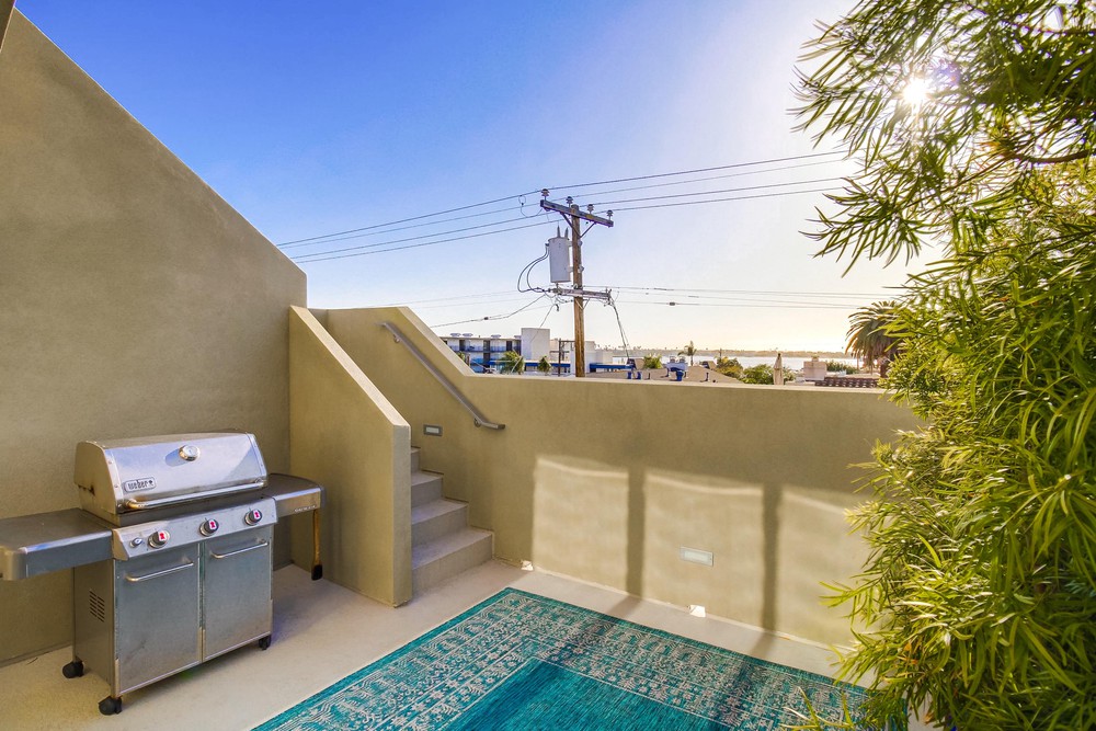 Virtual tour photo 66 of 141 for 3952 Haines St