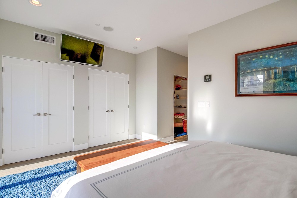 Virtual tour photo 75 of 141 for 3952 Haines St
