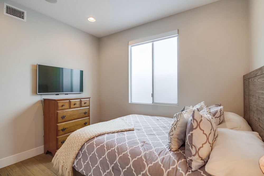 Virtual tour photo 89 of 141 for 3952 Haines St