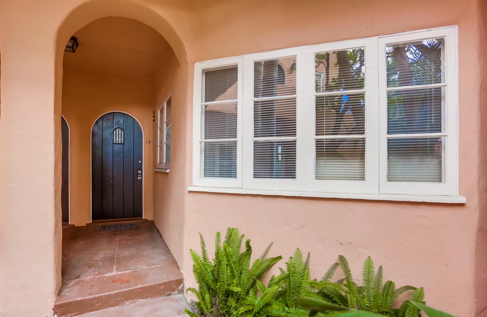 Virtual tour photo 6 of 22 for 3953 Centre St #14