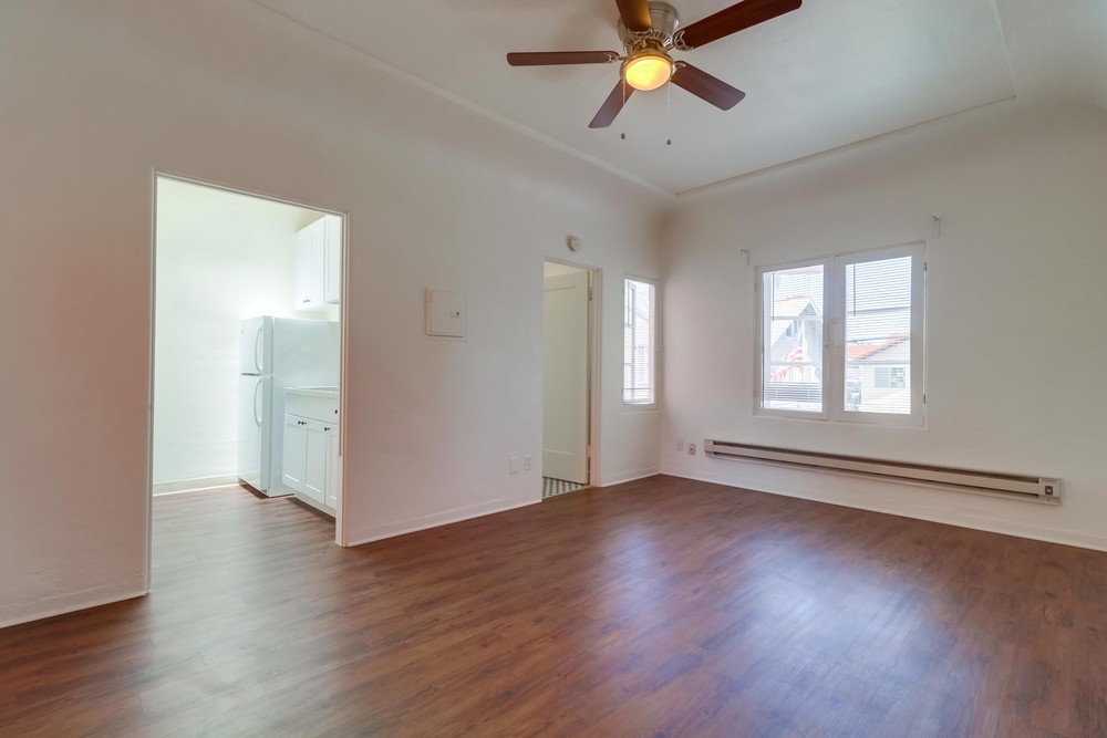 Virtual tour photo 17 of 23 for 3953 Centre St #22
