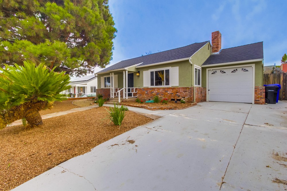Virtual tour photo 6 of 47 for 3955 Aragon Dr
