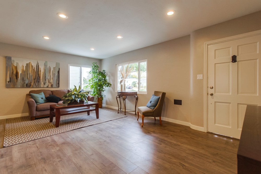 Virtual tour photo 9 of 47 for 3955 Aragon Dr