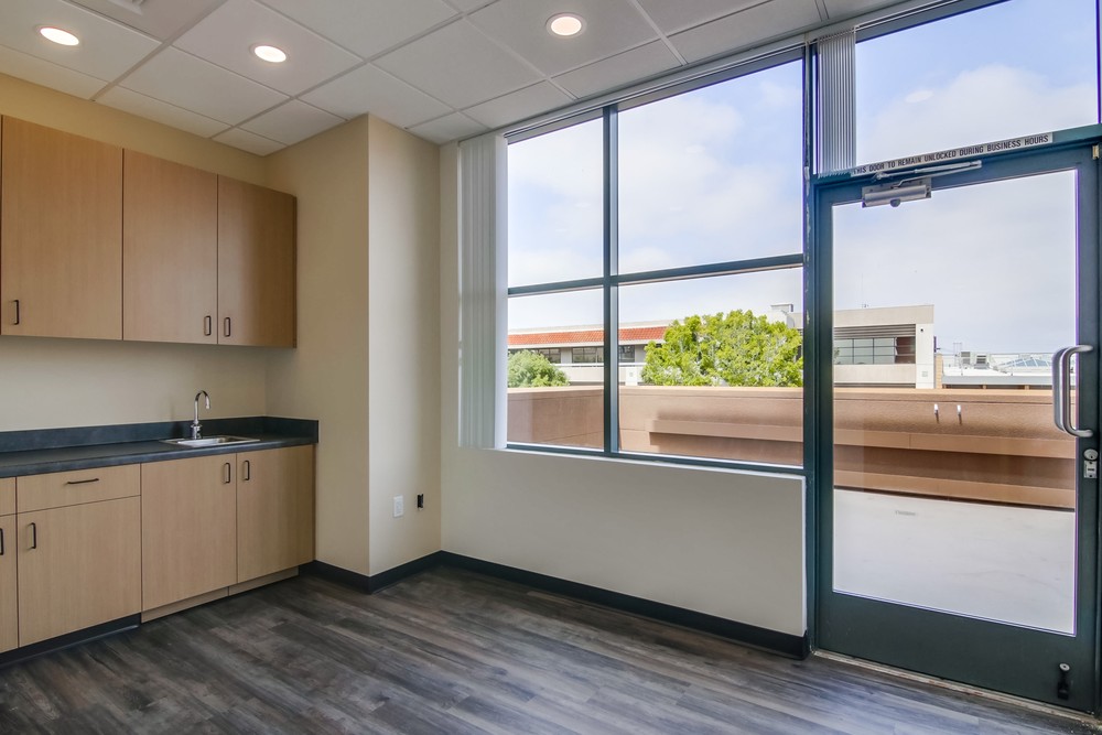 Virtual tour photo 1 of 22 for 3955 Fifth Ave