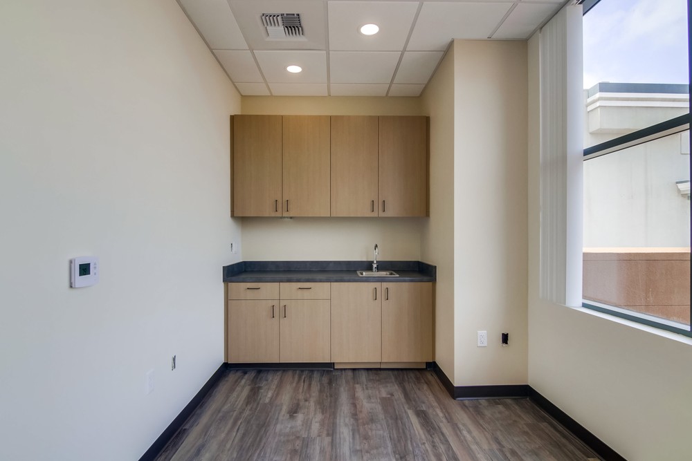 Virtual tour photo 4 of 22 for 3955 Fifth Ave