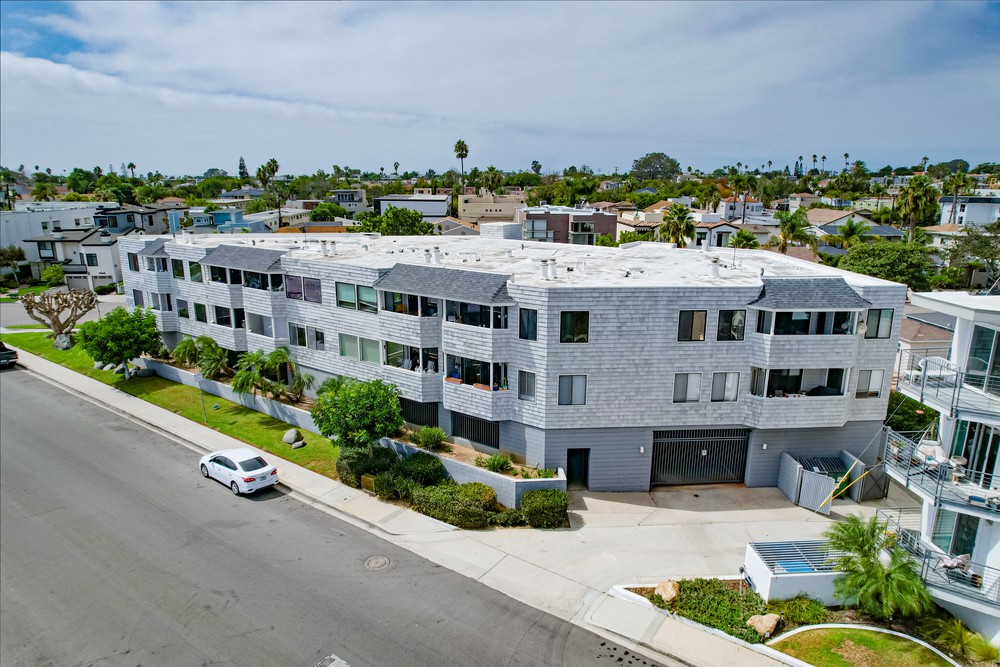 Virtual tour photo 12 of 51 for 3955 Honeycutt St UNIT 201