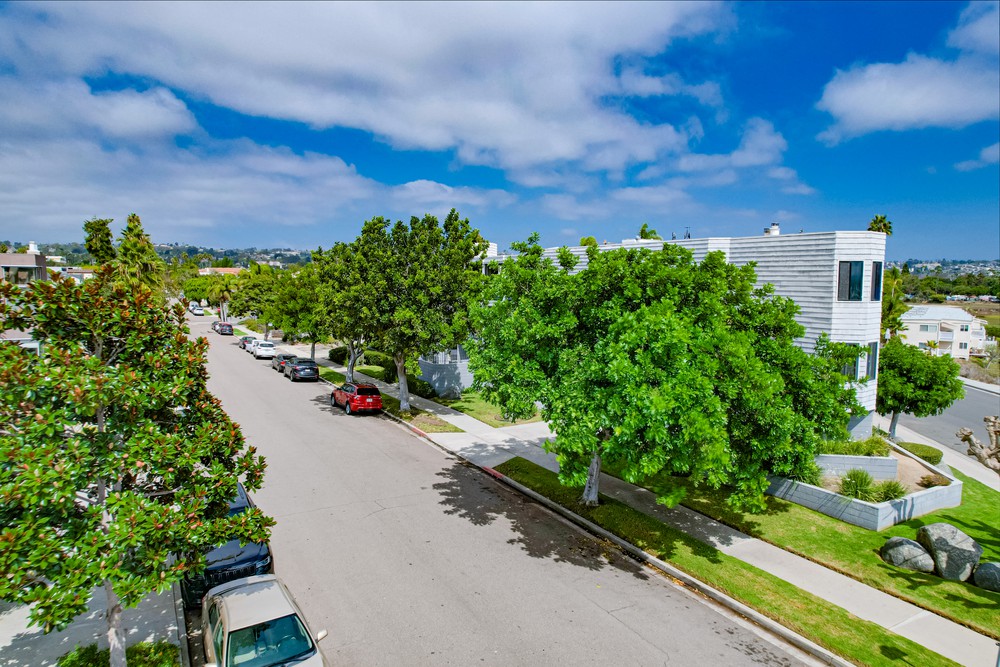 Virtual tour photo 15 of 51 for 3955 Honeycutt St UNIT 201