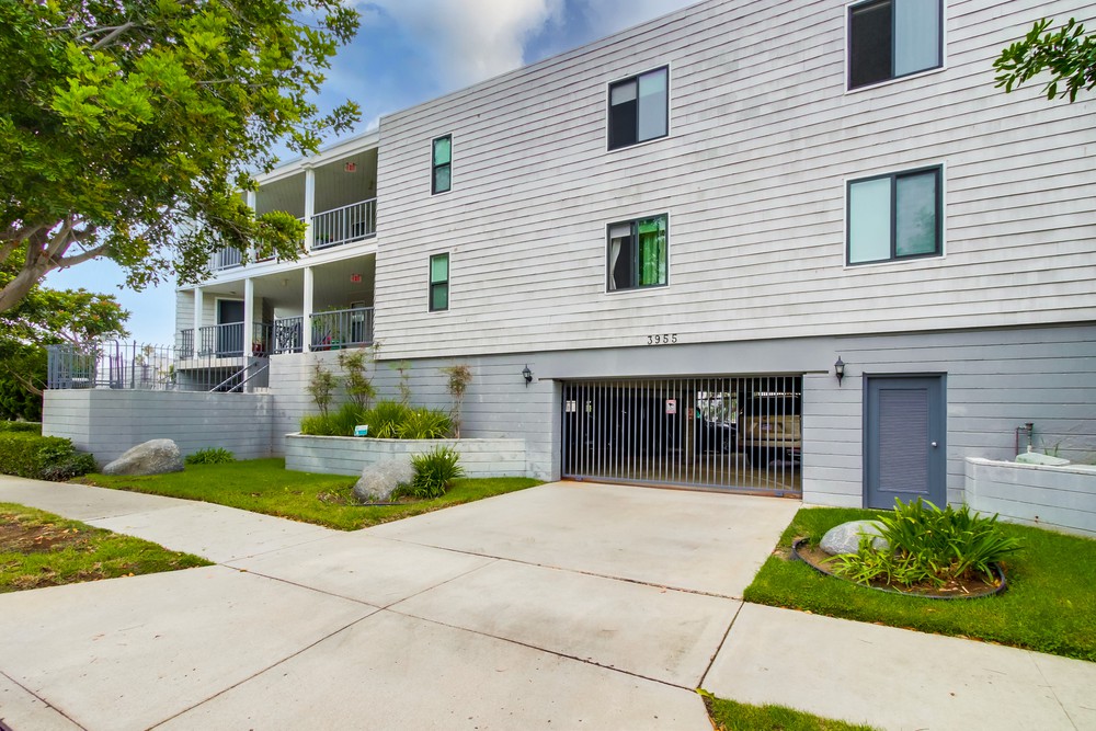 Virtual tour photo 44 of 96 for 3955 Honeycutt St UNIT 201