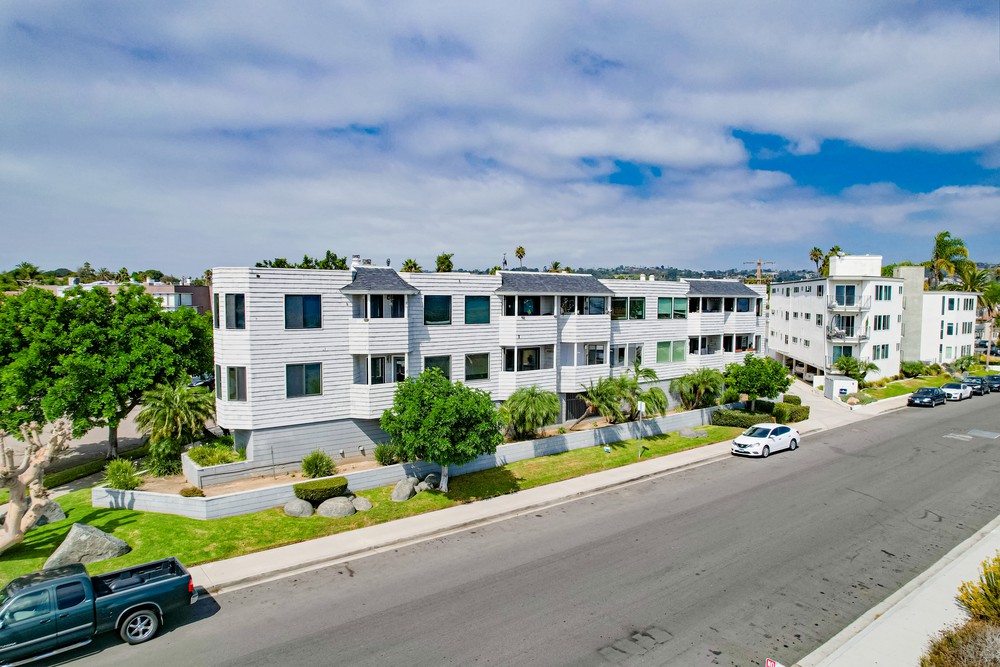 Virtual tour photo 68 of 96 for 3955 Honeycutt St UNIT 201