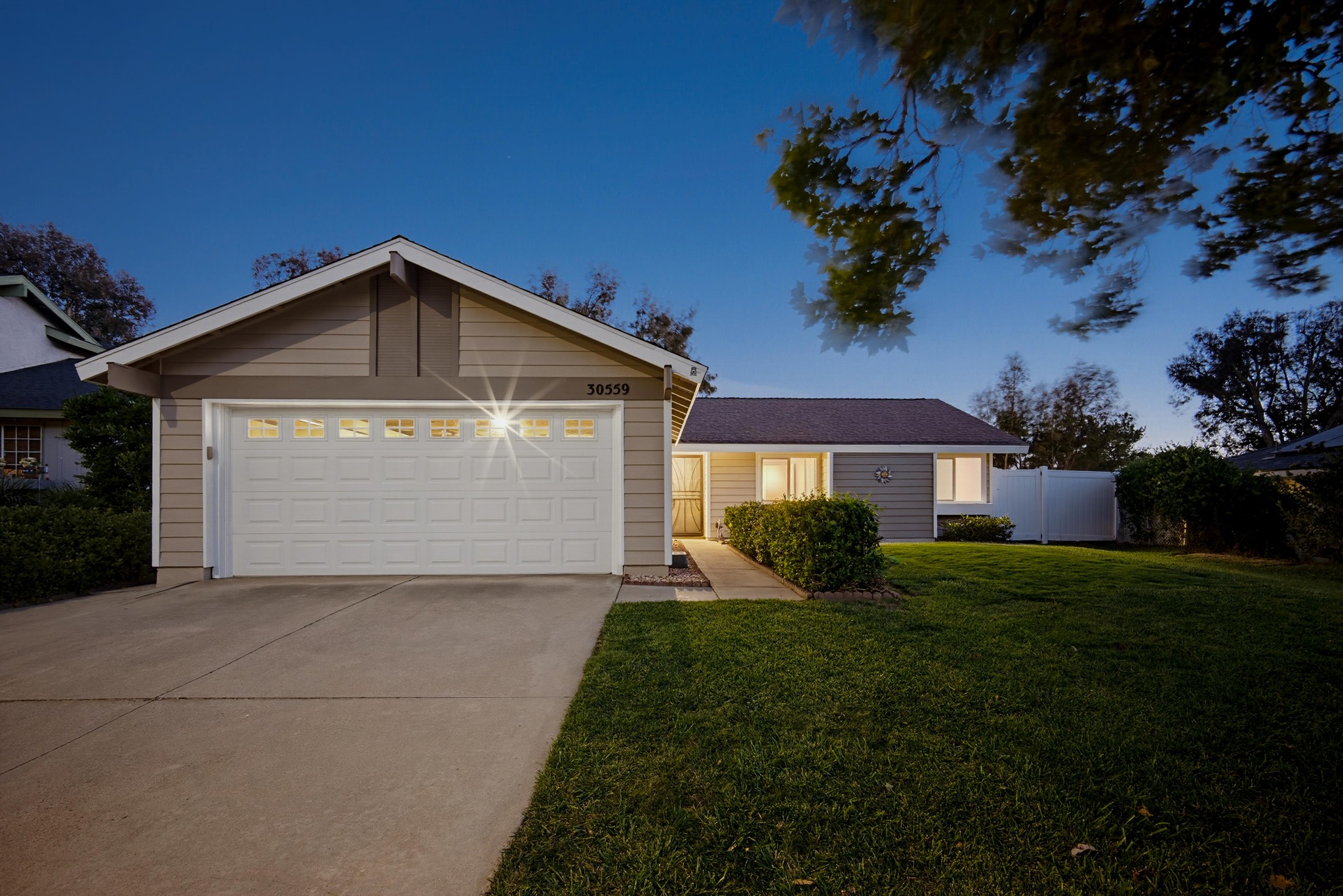 Virtual tour photo 4 of 47 for 39559 Moontide Ct