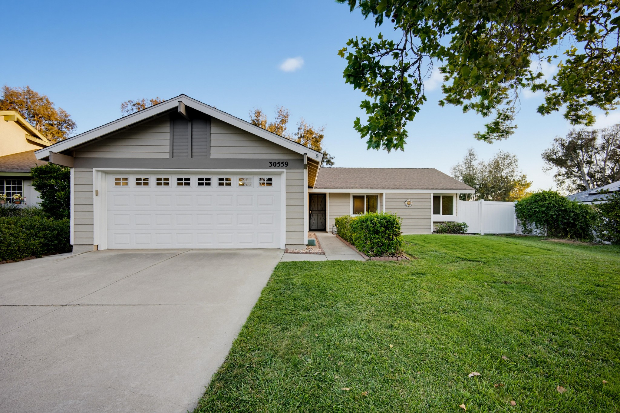Virtual tour photo 36 of 47 for 39559 Moontide Ct