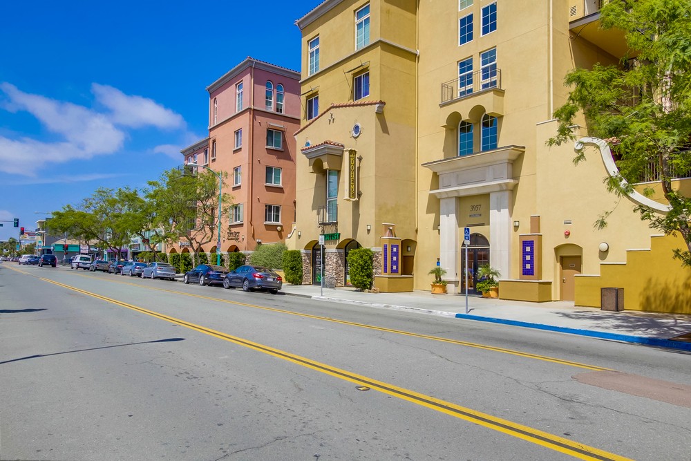 Virtual tour photo 1 of 45 for 3957 30th St #222