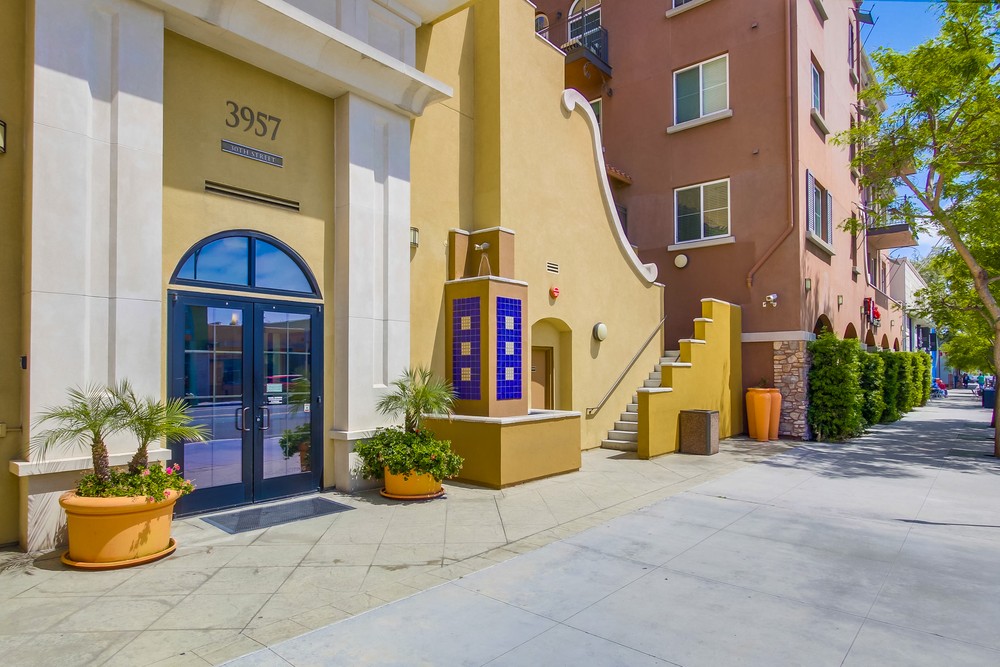 Virtual tour photo 3 of 45 for 3957 30th St #222