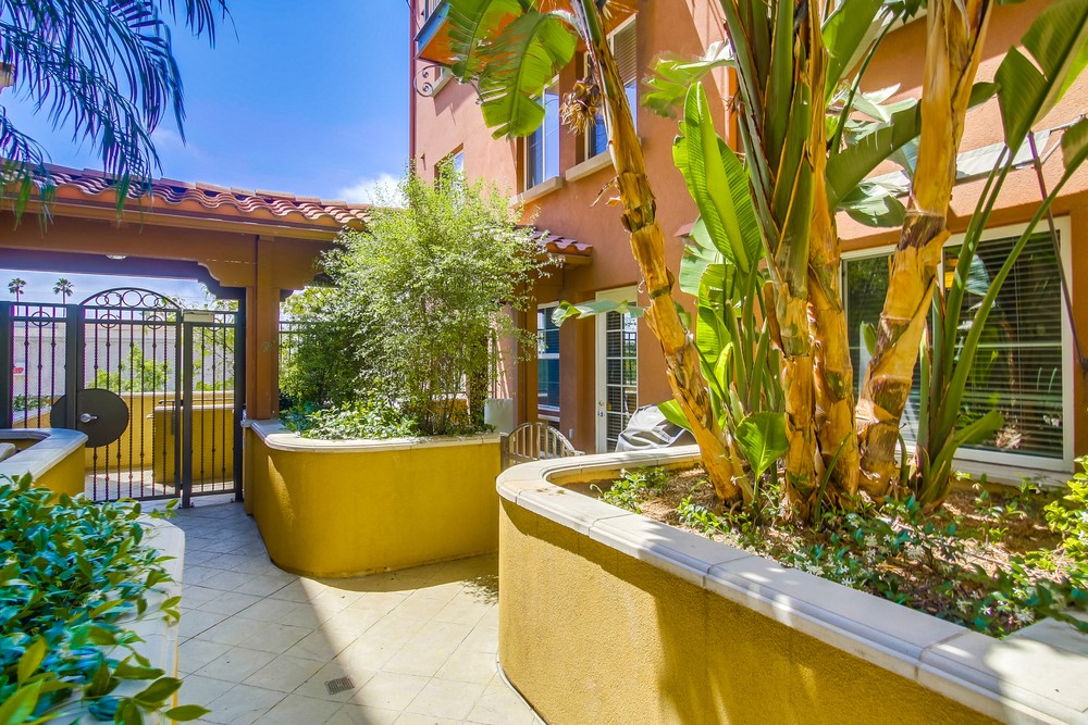 Virtual tour photo 12 of 45 for 3957 30th St #222