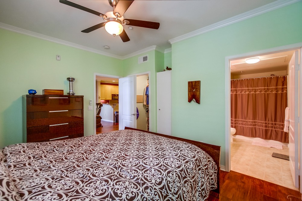 Virtual tour photo 33 of 45 for 3957 30th St #222