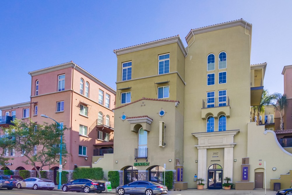 Virtual tour photo 1 of 34 for 3957 30th St #317