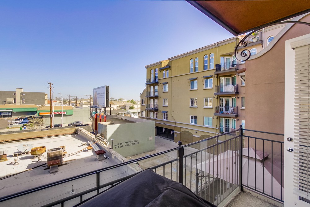 Virtual tour photo 17 of 34 for 3957 30th St #317