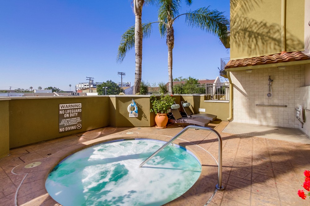 Virtual tour photo 18 of 34 for 3957 30th St #317