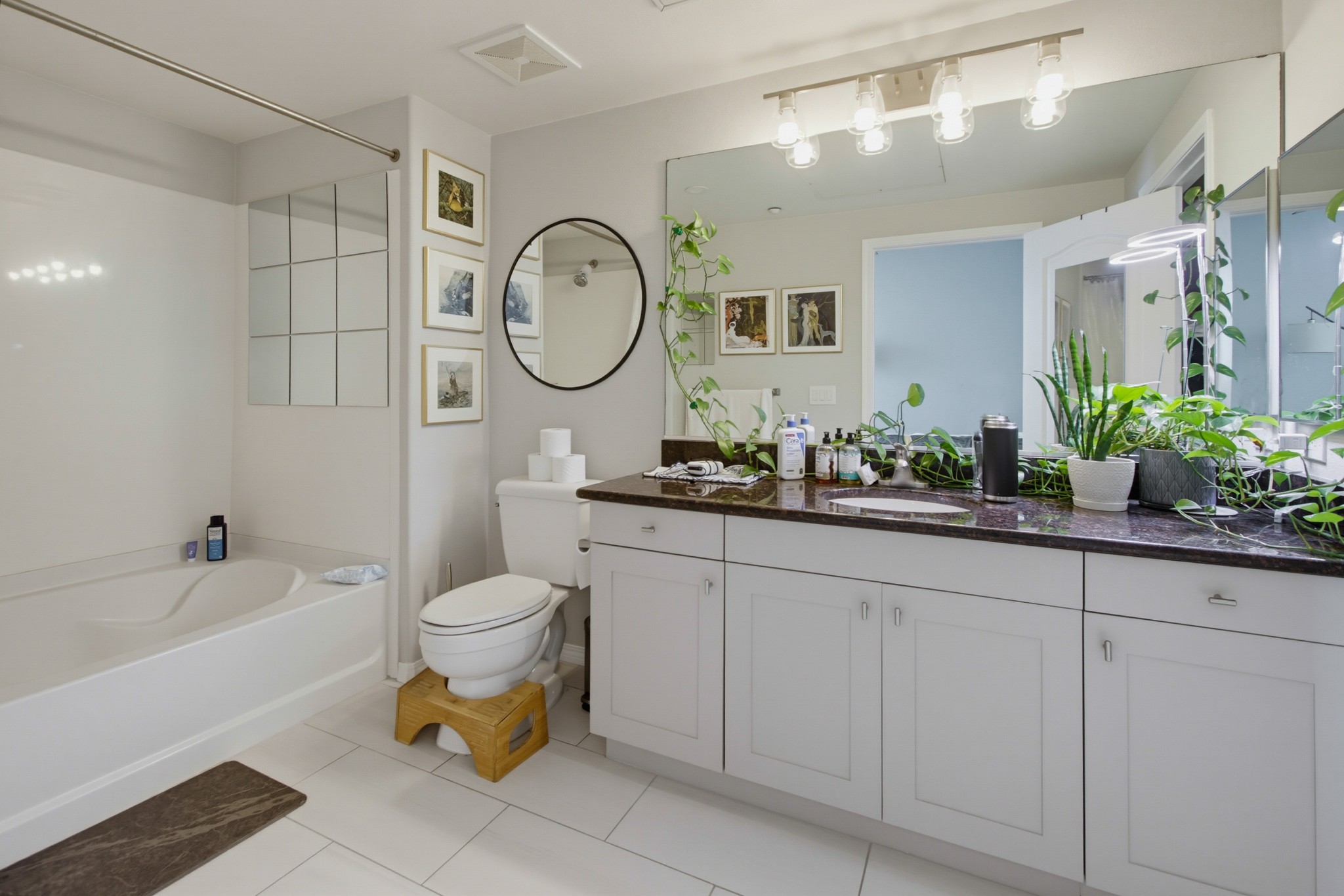 Virtual tour photo 16 of 25 for 3957 30th St Unit 415