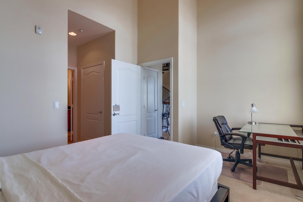 Virtual tour photo 20 of 35 for 3957 30th St UNIT 503