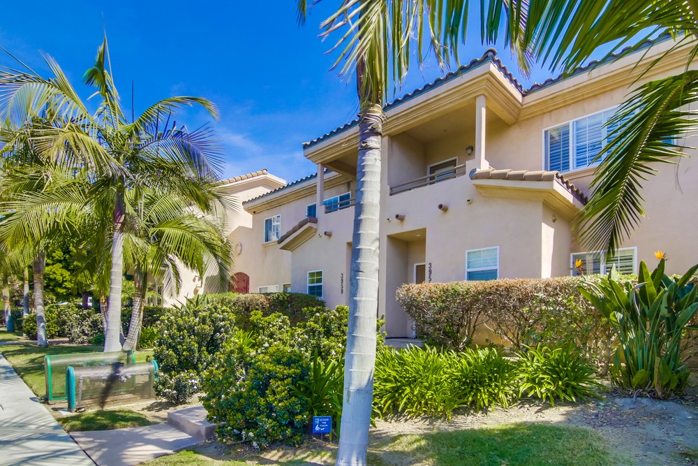 Virtual tour photo 3 of 51 for 3957 Riviera Dr