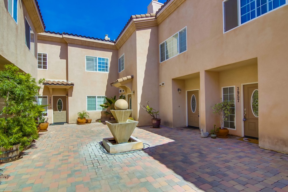 Virtual tour photo 8 of 51 for 3957 Riviera Dr