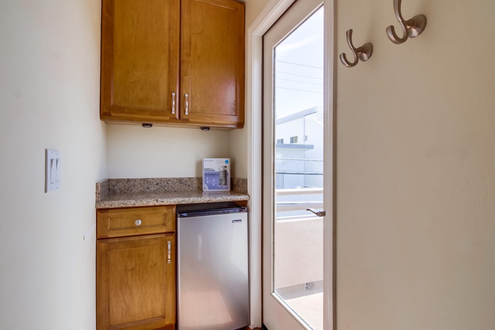 Virtual tour photo 35 of 51 for 3957 Riviera Dr