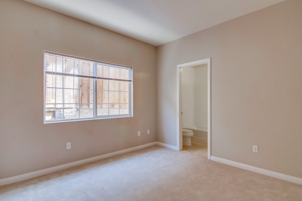 Virtual tour photo 45 of 51 for 3957 Riviera Dr