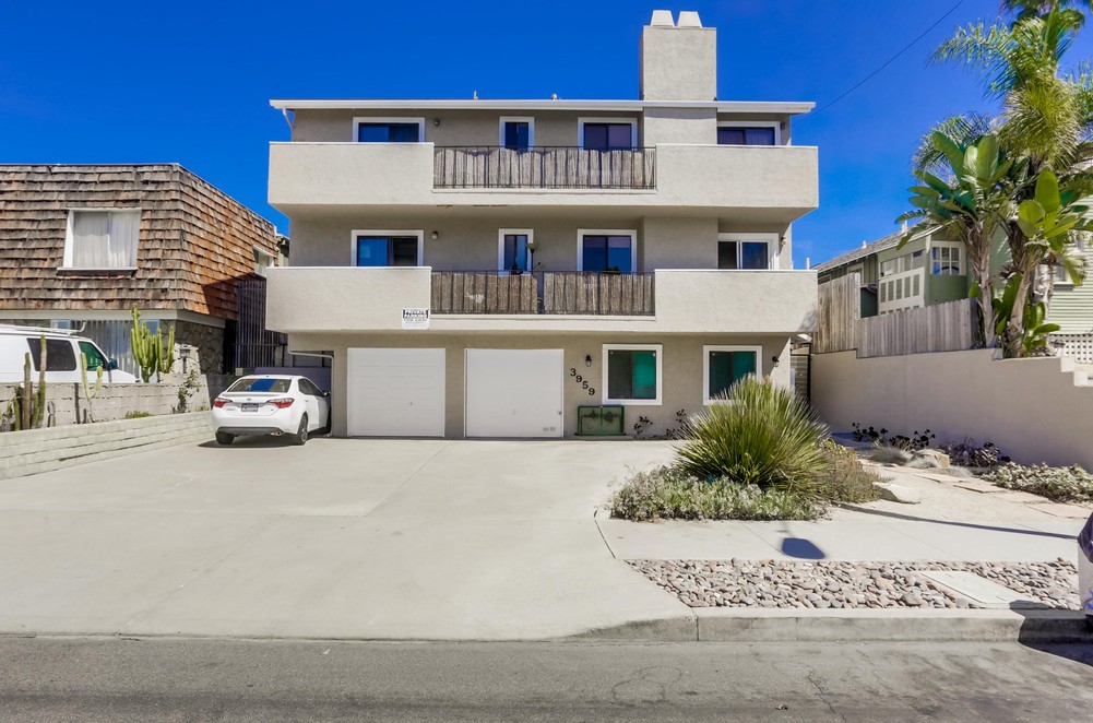 Virtual tour photo 3 of 30 for 3959 Alabama St APT 4