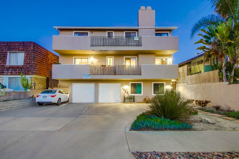 Virtual tour photo 3 of 47 for 3959 Alabama St