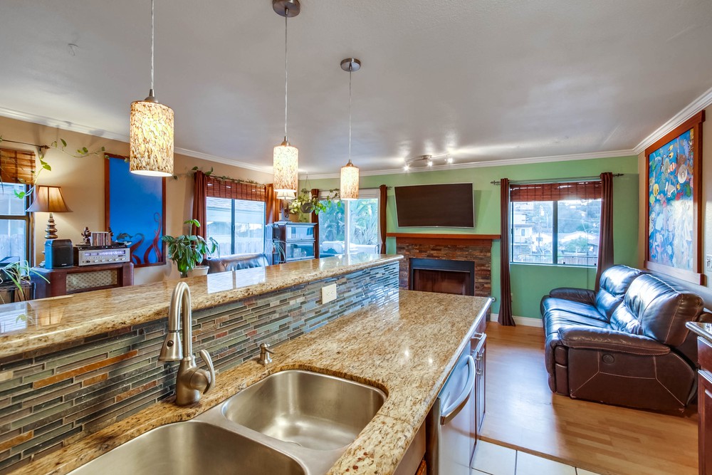 Virtual tour photo 15 of 47 for 3959 Alabama St