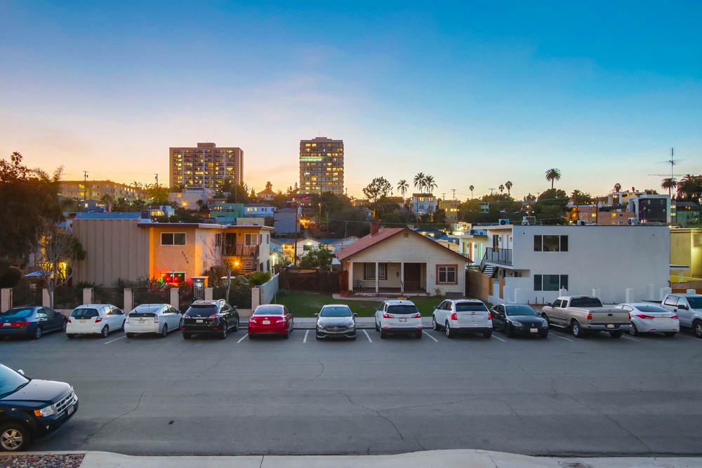 Virtual tour photo 33 of 47 for 3959 Alabama St