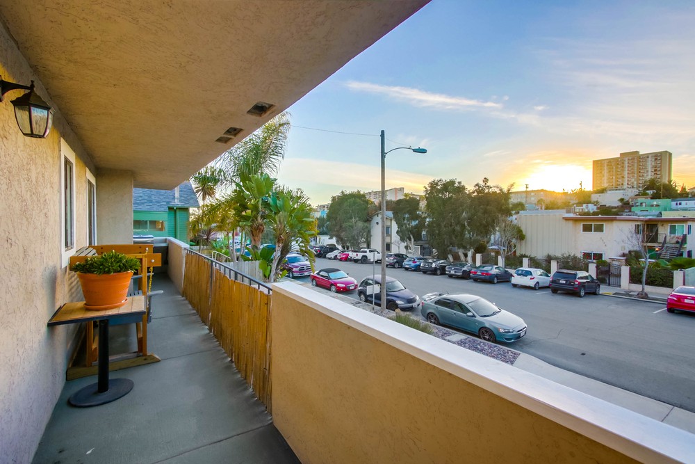 Virtual tour photo 36 of 47 for 3959 Alabama St