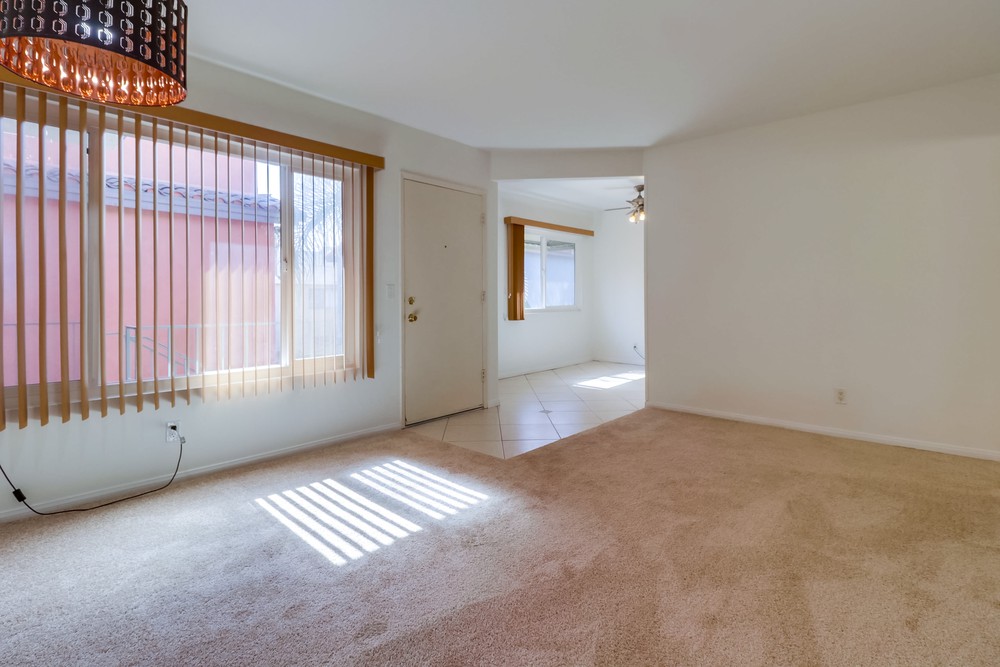 Virtual tour photo 12 of 27 for 3960 Arizona St APT 6