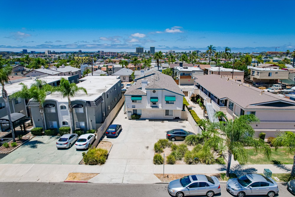 Virtual tour photo 3 of 33 for 3960 Idaho St