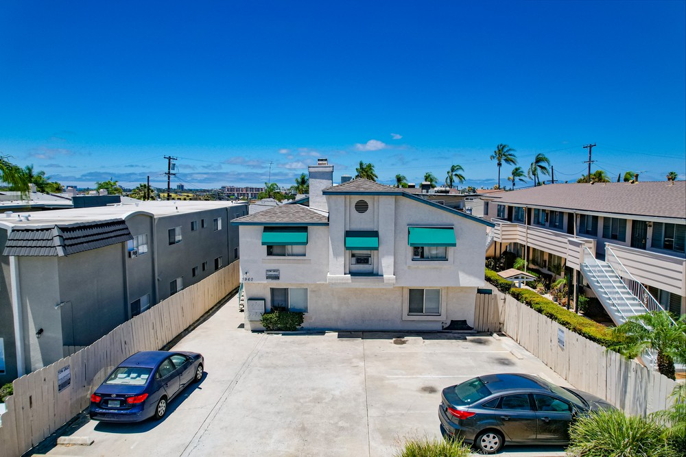 Virtual tour photo 9 of 33 for 3960 Idaho St