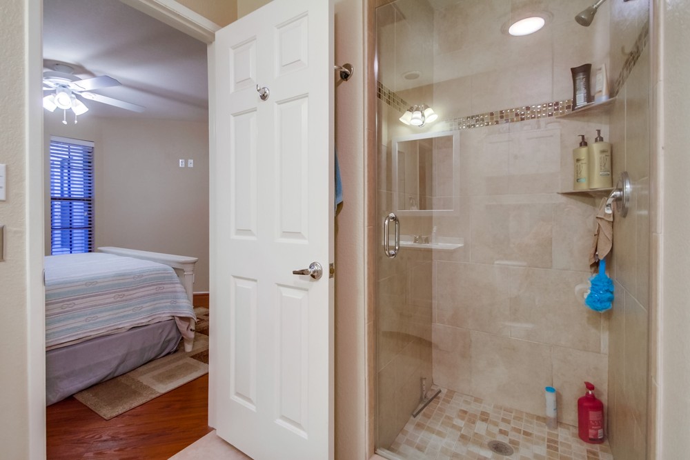 Virtual tour photo 30 of 41 for 3961 Hortensia St