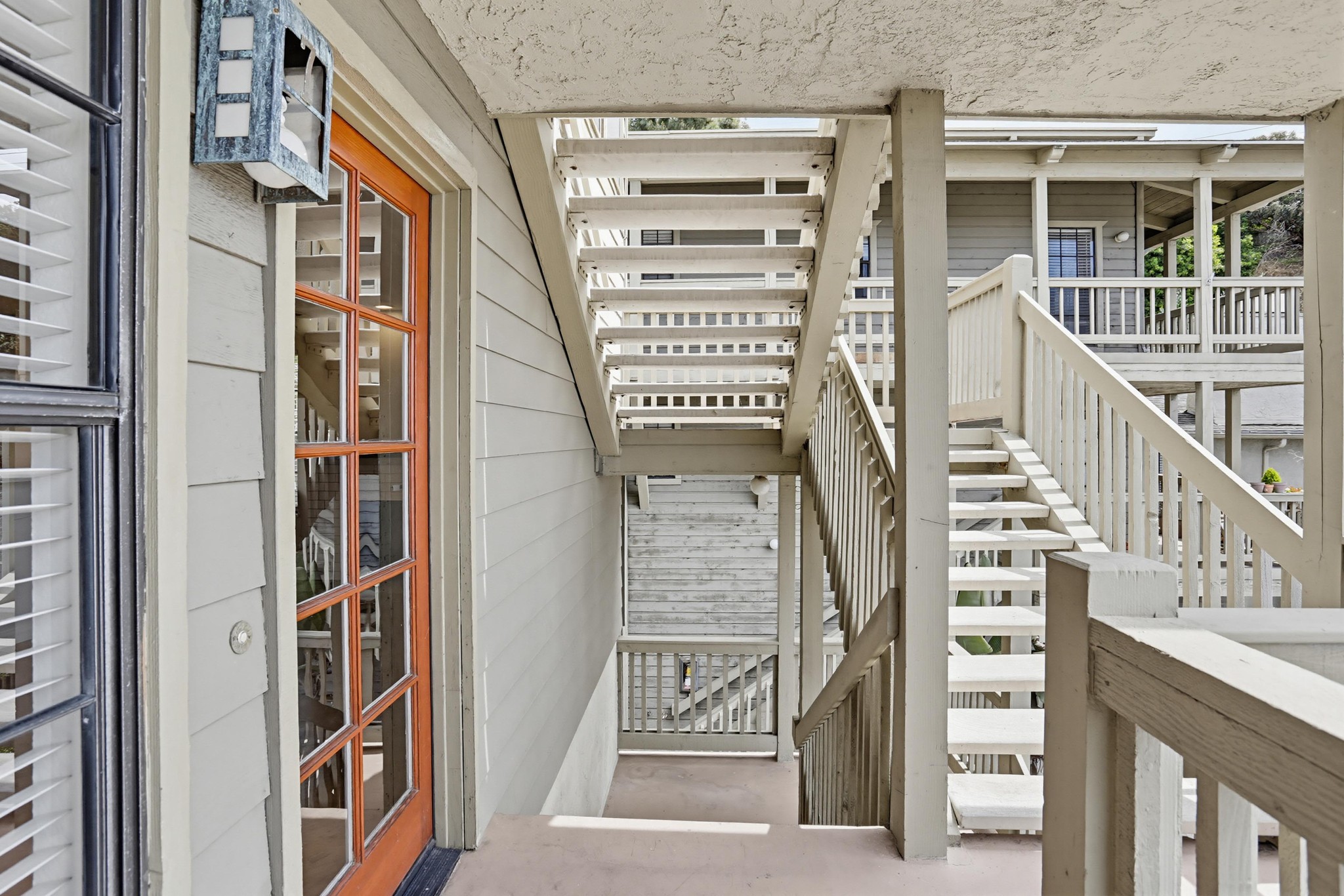 Virtual tour photo 6 of 40 for 3961 Hortensia St