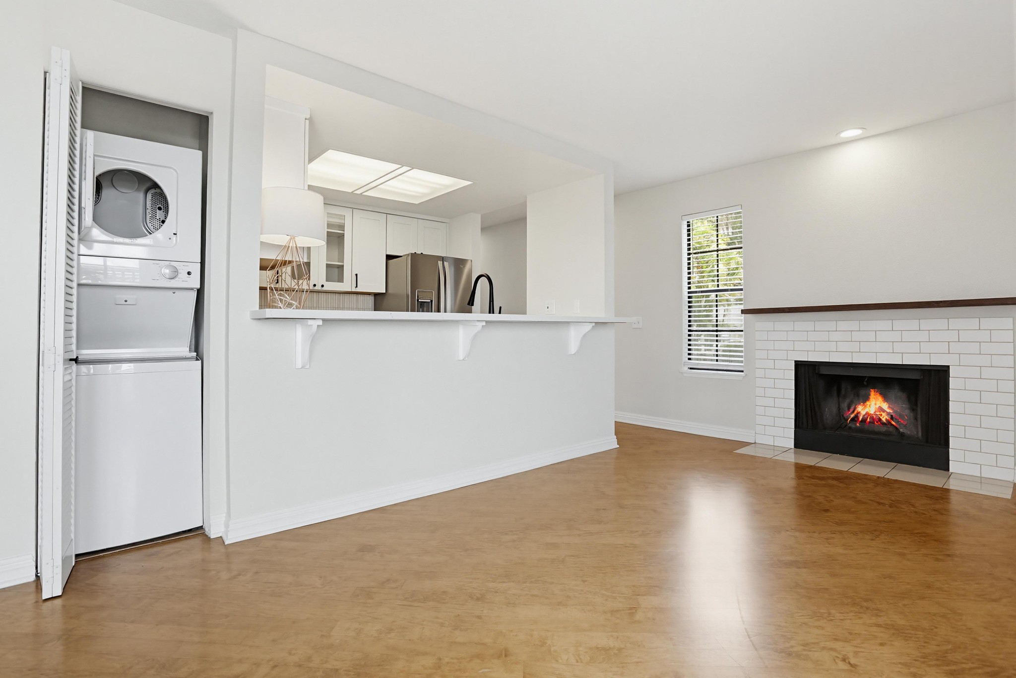 Virtual tour photo 8 of 40 for 3961 Hortensia St