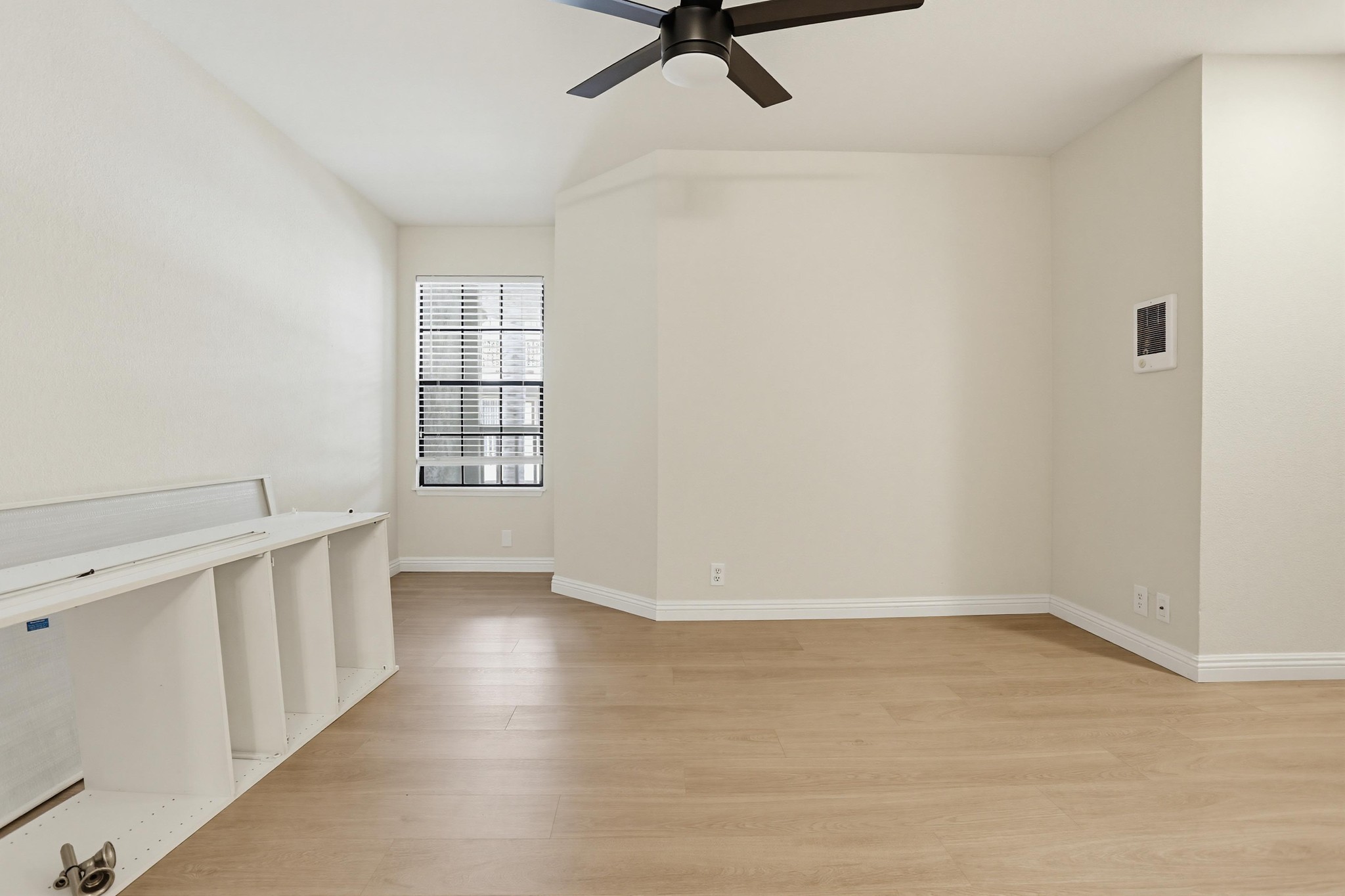 Virtual tour photo 23 of 40 for 3961 Hortensia St